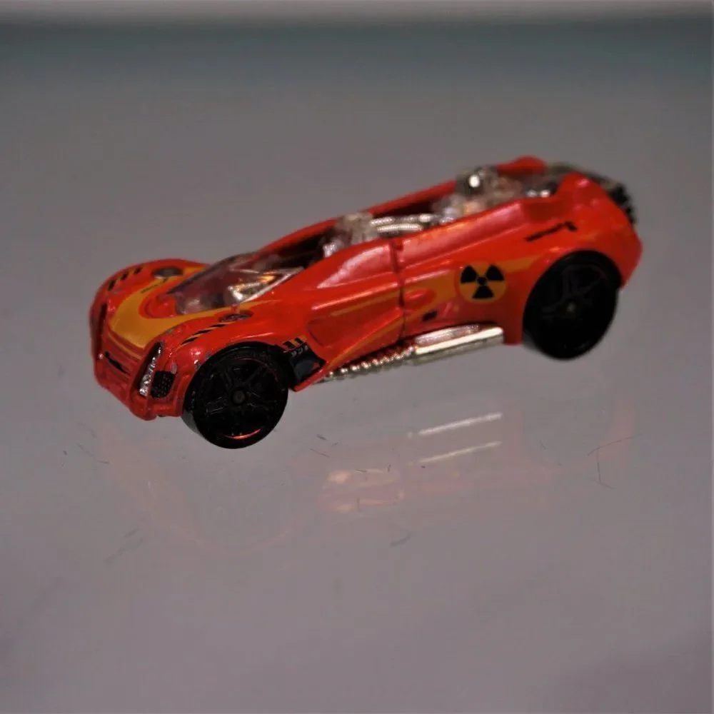 Hot Wheels Gearonimo Orange Yellow Track Stunts Diecast Car Mattel 2011